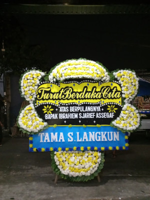 Papan Bunga Duka di Pangkajene Kepulauan